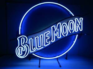 lot 15 image: Working BLUE MOON Neon Beer Sign
