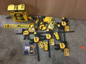 LOT WITH DEWALT TOOLS SEE PICS