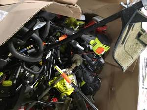 GAYLORD FULL OF RYOBI, HOMELITE TRIMMERS SEE PICS NOT CHECK