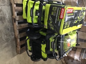 Pallet with Ryobi mover original costumers returns various conditions