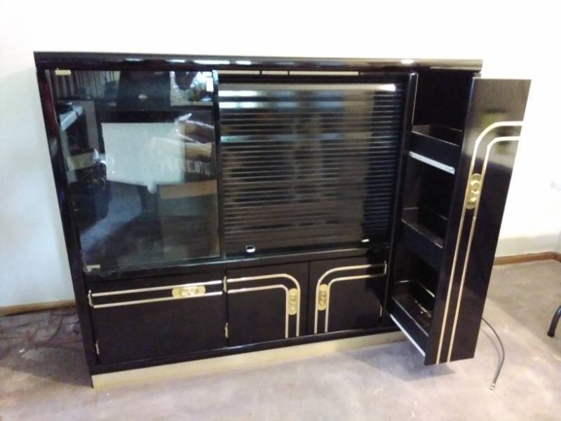 lot 150 image: Black Lacquer Entertainment Center