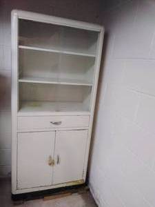 lot 130 image: Vintage Metal Cabinet