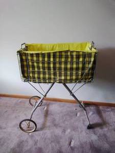 lot 108 image: Vintage Black & Yellow Plaid Cart