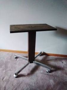 lot 112 image: Vintage Rolling Table Base