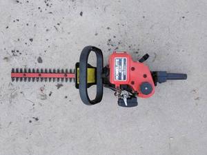 lot 212 image: Homelite Hedge Trimmer
