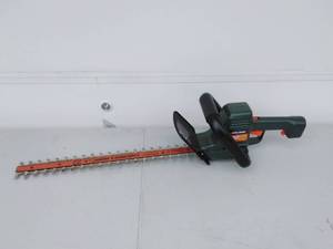 lot 220 image: Black & Decker 22 Hedgehog