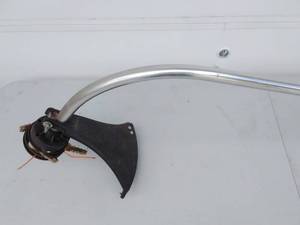 lot 222 image: Homelite Bandit SX135 Weedwacker
