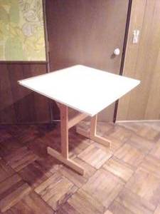lot 123 image: Drafting Table