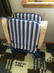 lot 505 image: 2 Folding Chairs