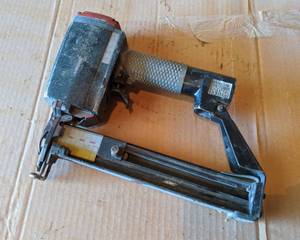 Senco Pneumatic Nail Gun