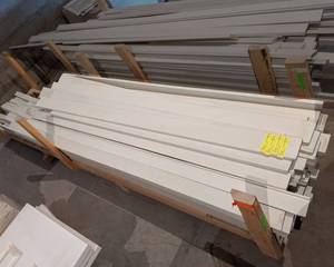 Pallet of White Trim Boards 4 x 34 , 3 x 34 and 2 x 34