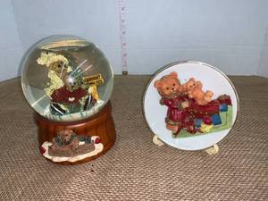 Boyds Bears Snow Globe Collectable