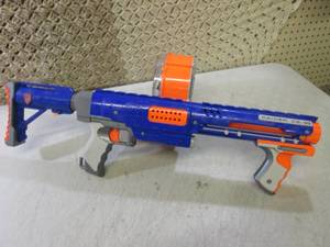 lot 30 image: Nerf Raider CS-35 Gun  RM2...