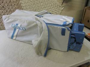 lot 37 image: Graco Pack N Play TotYard Portable ...