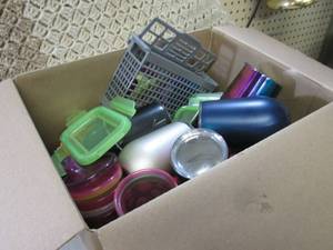 lot 49 image: Box Full of ssorted Kitchen Cups Bo...
