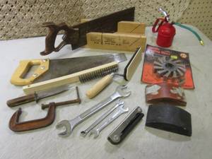 lot 64 image: Lot of Misc Tools  F-0...