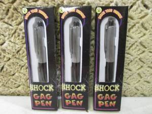 lot 82 image: 3 Shocking Gag Pens New  EC1...