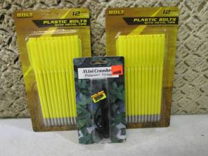 lot 83 image: 2 - 12 Packs of Plastic Pistol Cros...