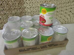 lot 95 image: Case of 12 Cans Organic Tomato Basi...