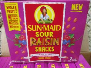 lot 117 image: Sun-Maid Sour Raisin Snacks Mixed B...
