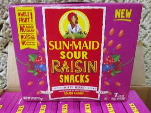 lot 118 image: Sun-Maid Sour Raisin Snacks Mixed B...