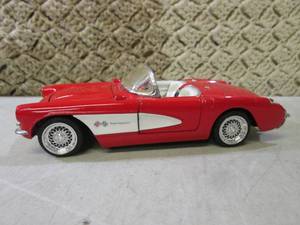 lot 159 image: 1957 Corvette Diecast Car 7 14 Lo...