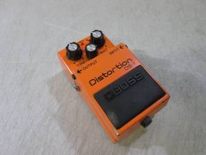 lot 199 image: Boss DS-1 Guitar Distortion Pedal  ...