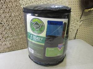 lot 214 image: Shadow Mountain Adult Sleeping Bag ...