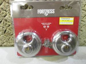 lot 218 image: Padlock 2-Pack  EC1...