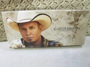 lot 219 image: Garth Brooks The Ultimate Collectio...