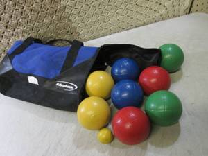 lot 244 image: Halex Bocce Ball Set in Bag  F-0...