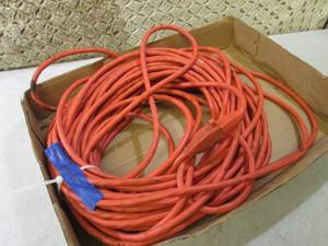 lot 248 image: 100 Ft Ext Cord  D-2...
