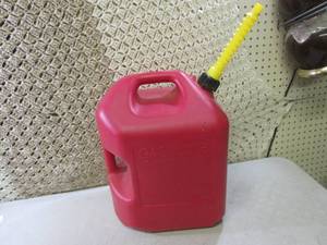 lot 252 image: 6 Gallon Gas Can  FBR...