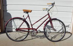 lot 5 image: Vintage AMF 3 Speed Womens Nimble Roadmaster Bicycle