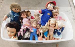 lot 25 image: Large Lot of Vintage Dolls and Doll Parts including 1990 My Buddy Doll