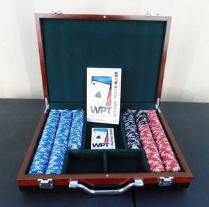 lot 34 image: World Poker Tour 400 Chip Case with Book and Deck of Cards
