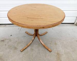 lot 10 image: Handmade Round Wood Table