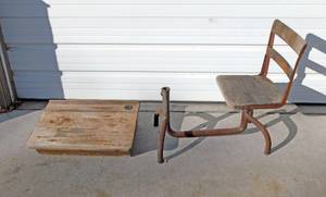 lot 18 image: Vintage 1930s -1950s Wood and Metal Desk With Swivel Base