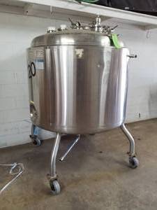 Paul Mueller Company 1000 Liter Pressure Vessel