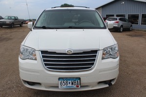 2010 Chrysler Town & Country Touring