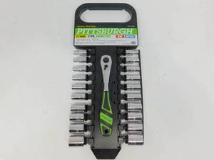 lot 37 image: New Pittsburgh 21 Piece Socket Set
