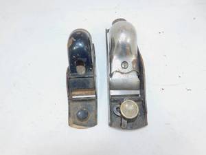 lot 47 image: Vintage Stanley Wood Plane SW (2)