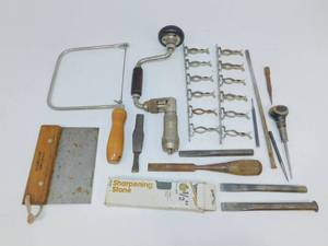 lot 48 image: Vintage Garage Tools