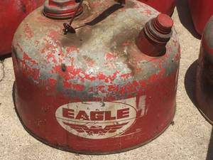 lot 64 image: Assorted Gas Cans
