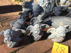 lot 78 image: Garden AccentsDecor