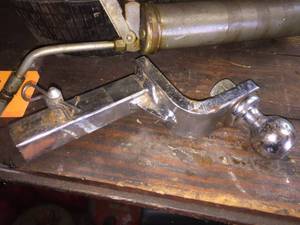 lot 98 image: Automotive Supplies