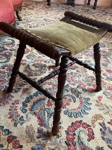 lot 34 image: 1900s Oak Stool