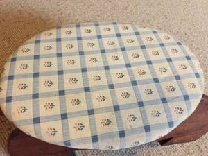 lot 261 image: Handmade Turtle Stool