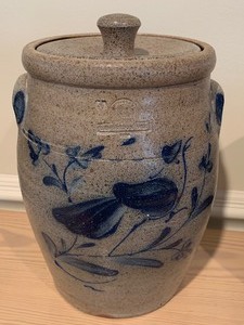 lot 141 image: Rowe Pottery Works- Two Covered Crocks
