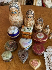 lot 150 image: Trinket Boxes and Hardanger Coasters
